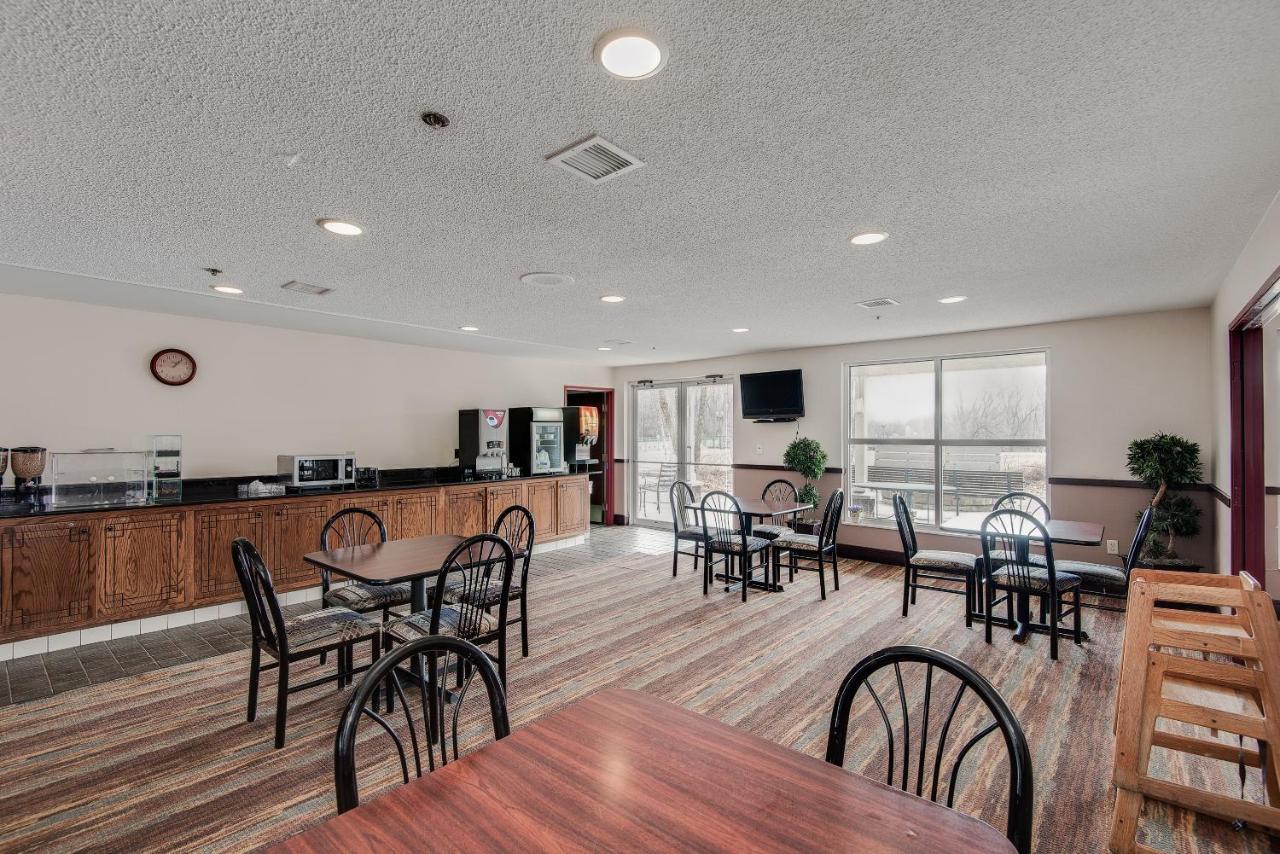 Hotel Townsquare Place Chaska