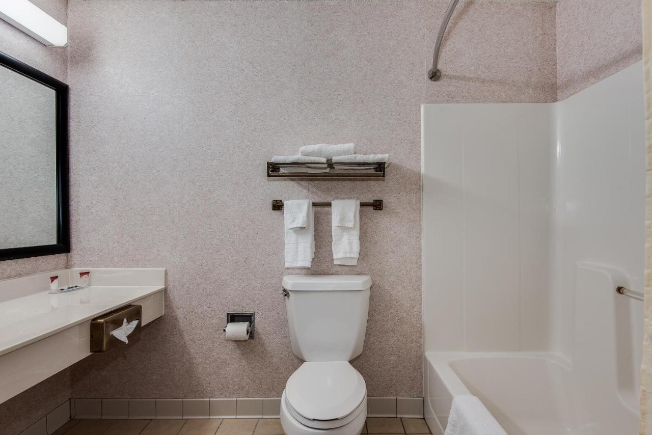Hotel Townsquare Place Chaska